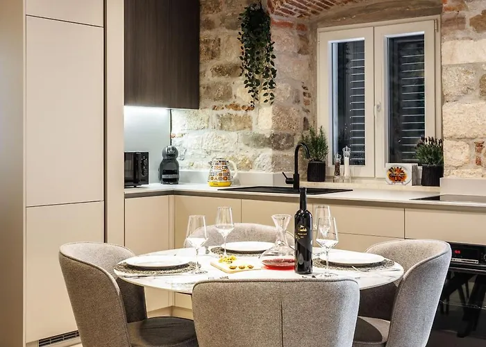 Apartment Evala Split